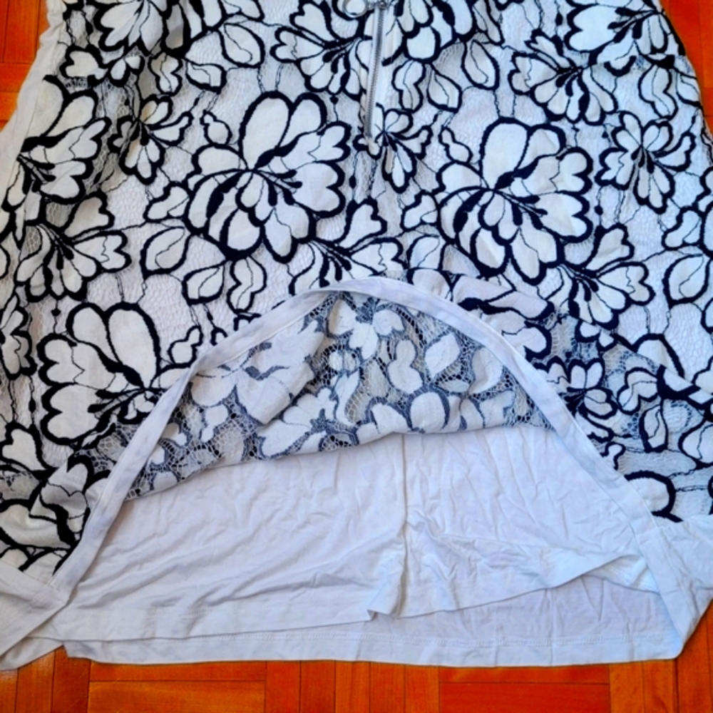 Michel Studio Black and White  Blouse